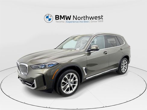 Used 2025 BMW X5 xDrive40i w/ Climate Comfort Package AWD/4WD image 1