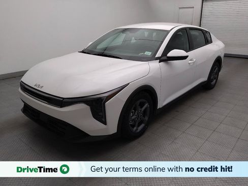 Used 2025 Kia K4 FWD image 1