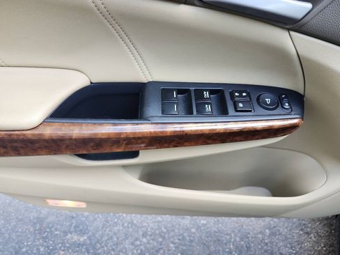Used 2009 Honda Accord EX-L image 12