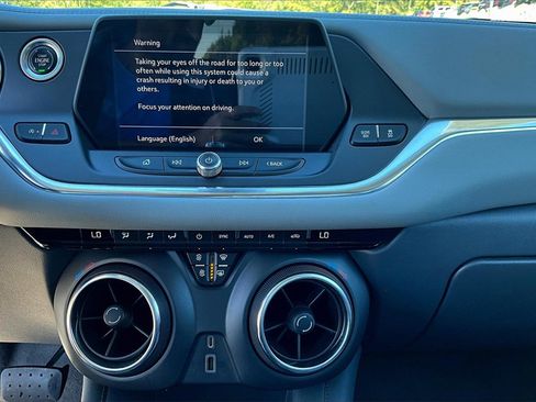 Used 2022 Chevrolet Blazer LT image 27