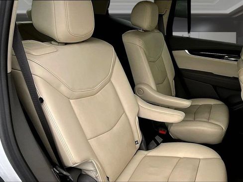 Certified 2024 Cadillac XT6 Premium Luxury w/ Technology Package AWD/4WD image 25
