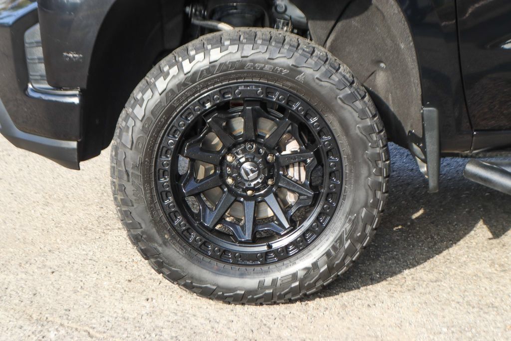 Used 2021 Chevrolet Silverado 1500 LT Trail Boss AWD/4WD image 35