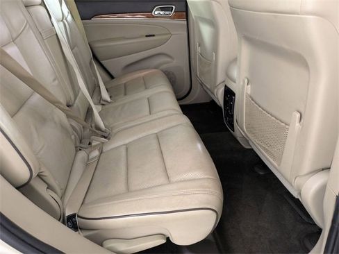 Used 2011 Jeep Grand Cherokee Overland image 30