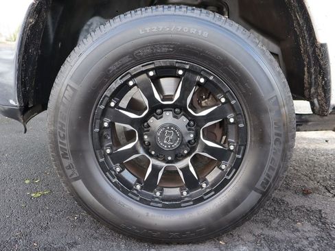 Used 2016 RAM 2500 Tradesman w/ Chrome Appearance Group AWD/4WD image 39