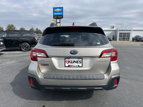 Used 2019 Subaru Outback 2.5i Limited image 10
