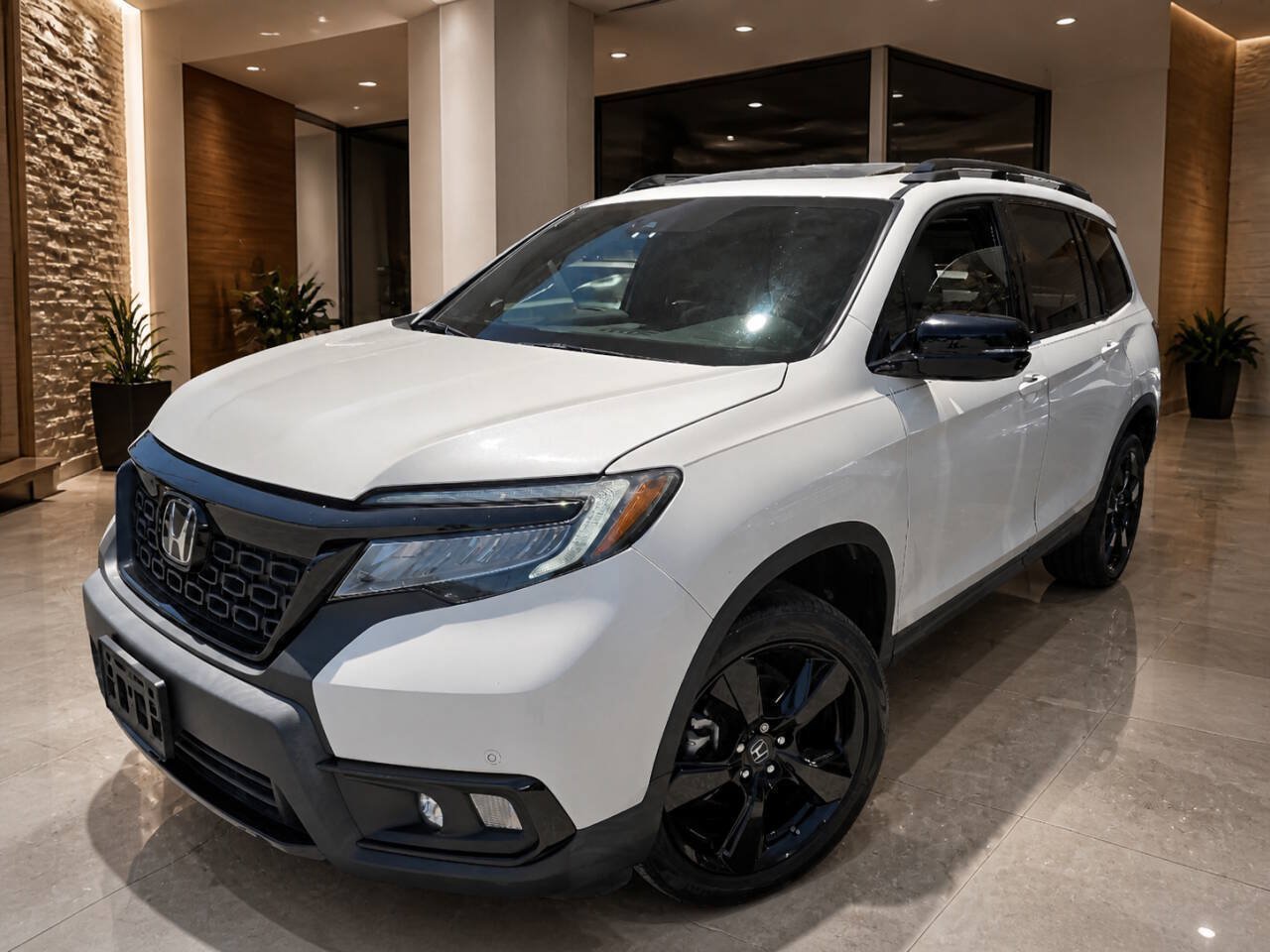 Used 2019 Honda Passport Elite image 2
