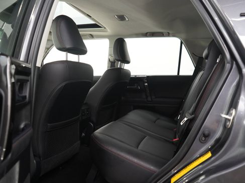 Used 2022 Toyota 4Runner TRD Off-Road Premium w/ TRD Black Wheel Package (TMS) AWD/4WD image 17