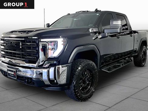 Used 2025 GMC Sierra 2500 Pro w/ 1SA Pro Safety Plus Package AWD/4WD image 1