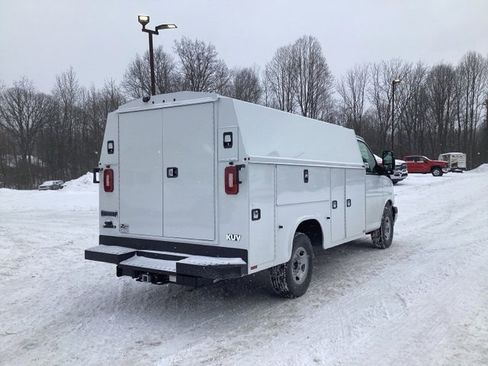 New 2026 Chevrolet Express 3500 w/ Power Convenience Package image 7