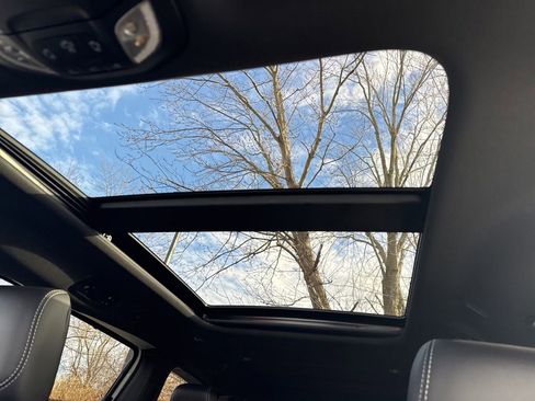 New 2026 Chrysler Pacifica Select image 23