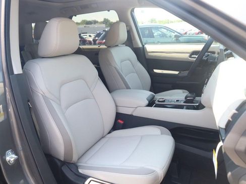 New 2026 Nissan Pathfinder SL w/ SL Premium Package AWD/4WD image 21