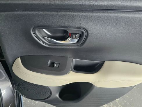 Used 2024 Honda HR-V LX image 23