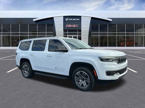 Used 2023 Jeep Wagoneer 2WD w/ Premium Group I image 7