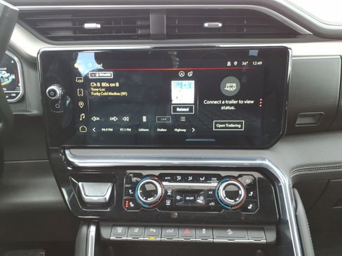 Used 2024 GMC Sierra 3500 Denali image 19