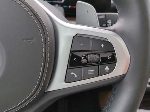 Used 2025 BMW X5 xDrive40i w/ M Sport Package image 27