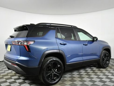 Used 2025 Chevrolet Equinox LT w/ Midnight Edition image 10