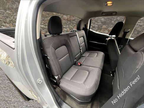 Used 2015 GMC Canyon SLE AWD/4WD image 23