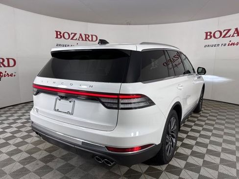 New 2026 Lincoln Aviator Premiere image 7