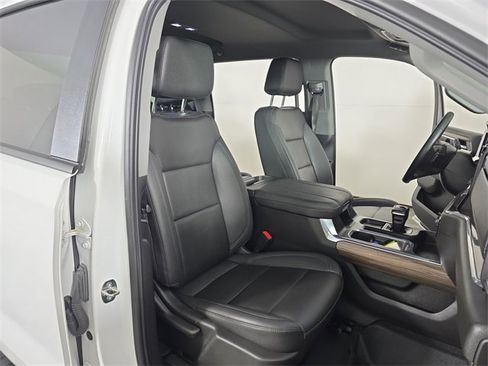 Used 2023 Chevrolet Silverado 1500 RST image 25