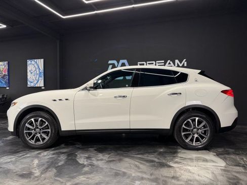 Used 2018 Maserati Levante AWD/4WD image 8