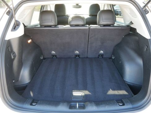 Used 2017 Jeep Compass Latitude w/ Popular Equipment Group image 9