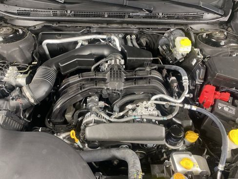 Certified 2025 Subaru Outback Limited image 29