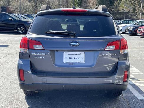 Used 2014 Subaru Outback 2.5i Premium w/ Moonroof Package image 3