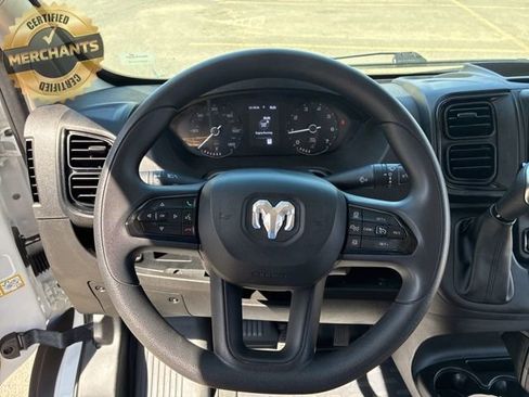 Used 2025 RAM ProMaster 2500 w/ Convenience Group image 26
