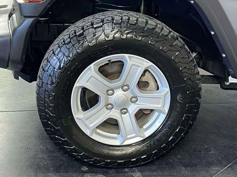 Used 2021 Jeep Wrangler Unlimited Sport AWD/4WD image 7