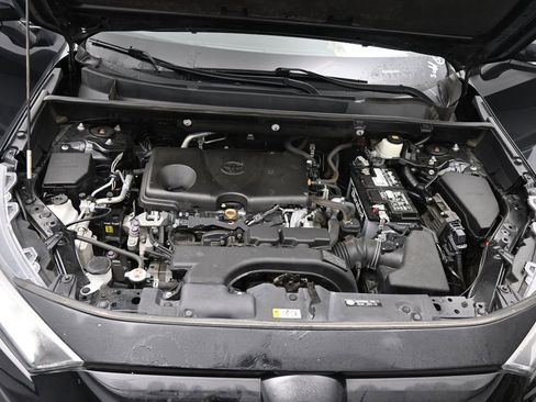 Used 2021 Toyota RAV4 XLE Premium image 22