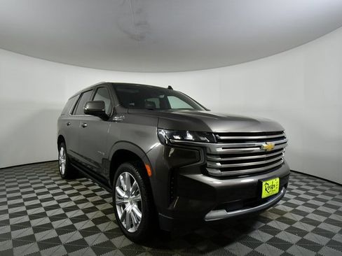 Used 2021 Chevrolet Tahoe High Country w/ Premium Package image 8