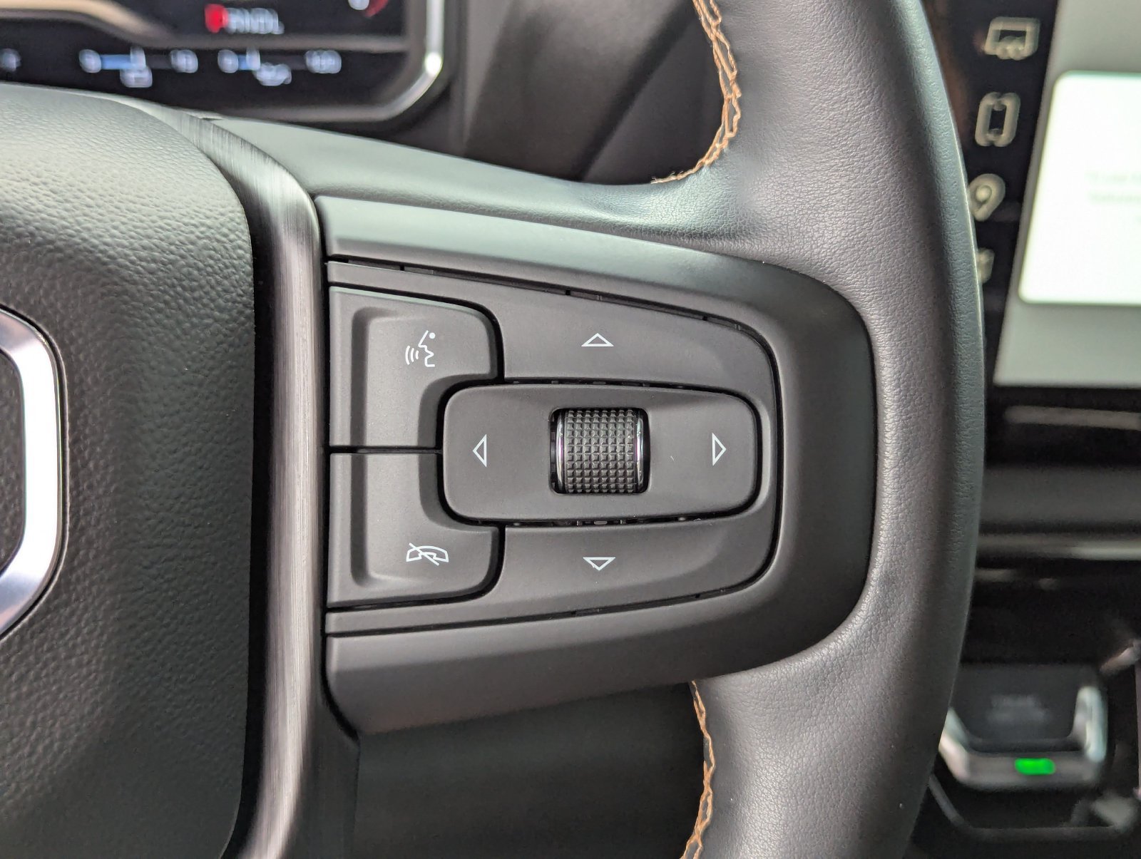 Used 2024 GMC Sierra 2500 AT4 w/ AT4 Premium Plus Package AWD/4WD image 39