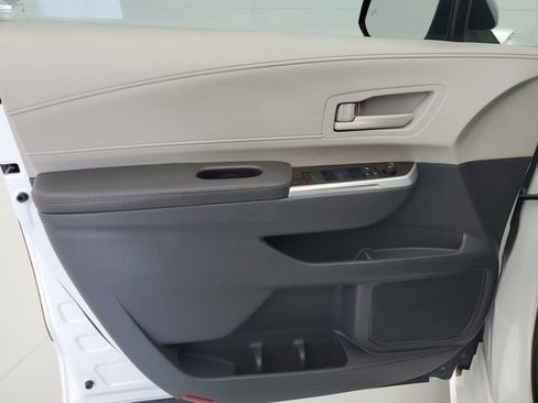 Used 2021 Toyota Sienna LE FWD image 18