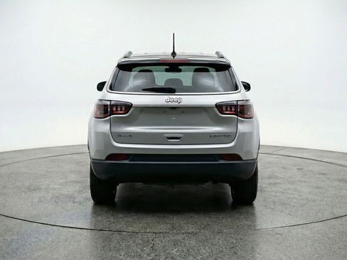 Used 2025 Jeep Compass Limited AWD/4WD image 7