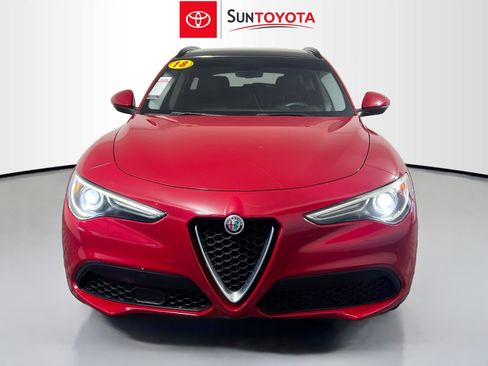 Used 2018 Alfa Romeo Stelvio Sport w/ Quick Order Package 22J Sport AWD/4WD image 10