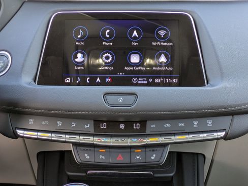 Certified 2023 Cadillac XT4 Premium Luxury w/ LPO, Onyx Lite Package image 17