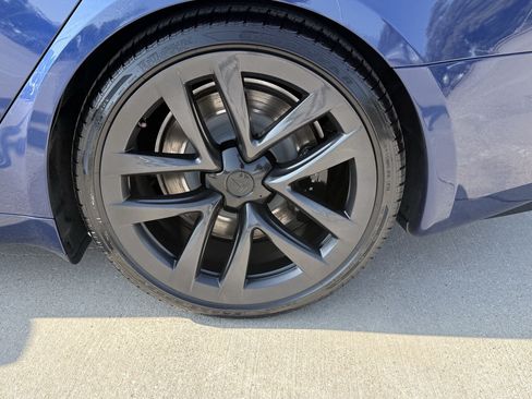 Used 2025 Tesla Model S AWD/4WD image 21