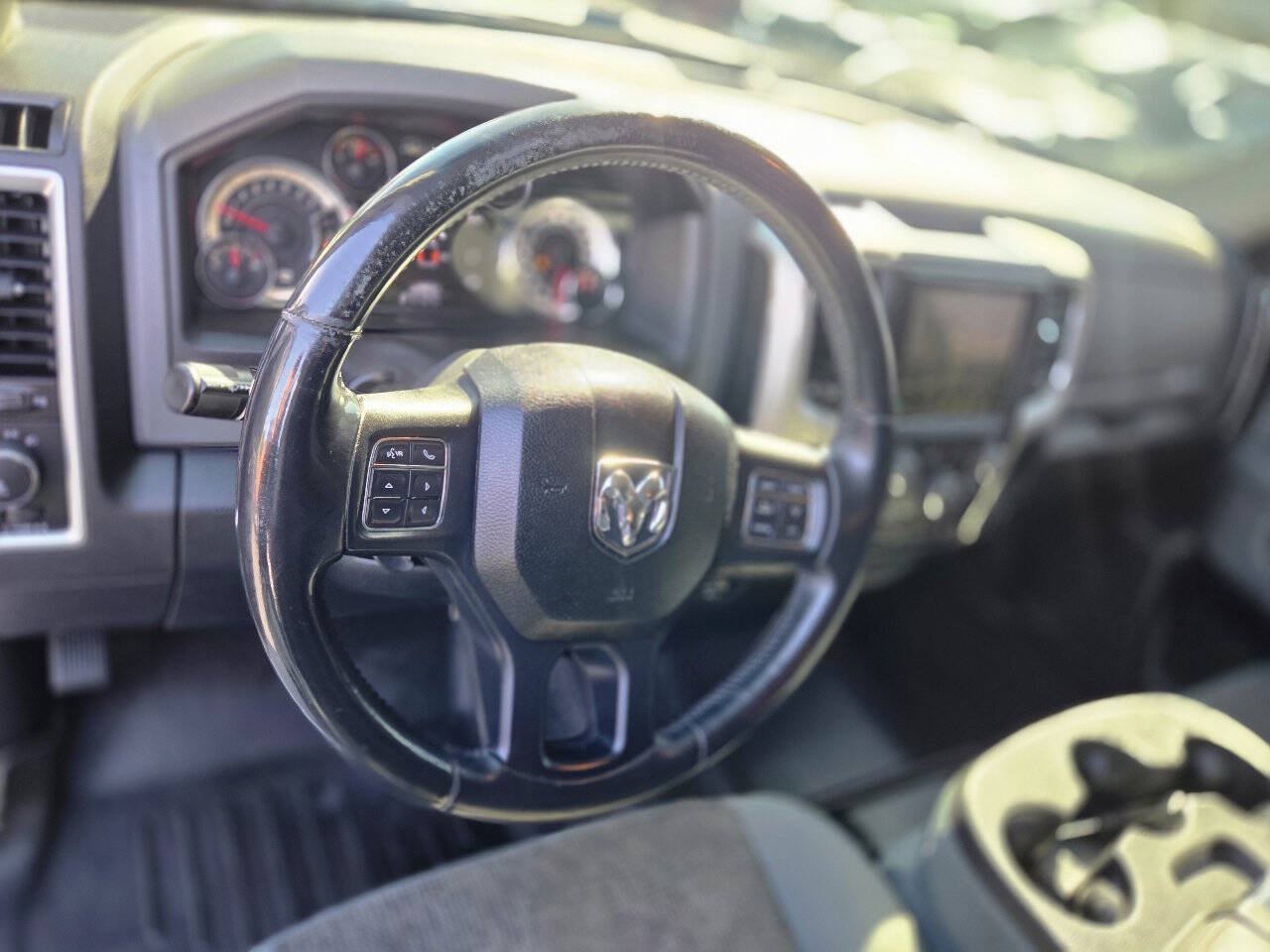 Used 2017 RAM 1500 Big Horn RWD image 40