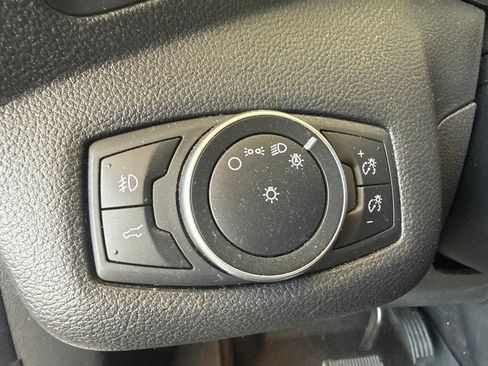 Used 2018 Ford Escape SE AWD/4WD image 16