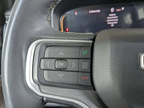 Used 2025 Jeep Wagoneer L 4WD image 19