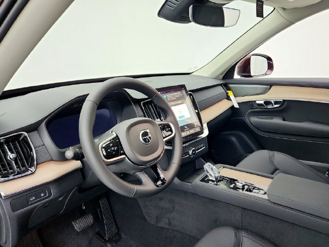 New 2025 Volvo XC90 T8 Plus w/ Protection Package Premier AWD/4WD image 20