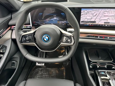 Used 2026 BMW i5 eDrive40 RWD image 26