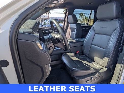 Used 2023 GMC Yukon Denali image 6