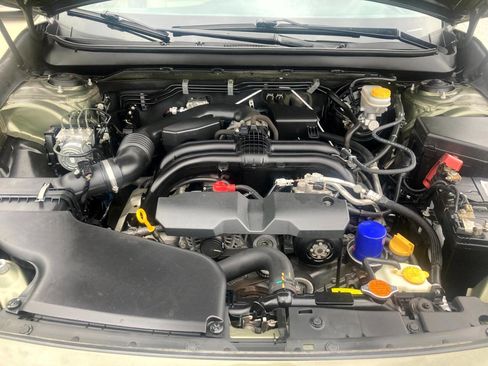 Used 2016 Subaru Outback 2.5i Limited AWD/4WD image 17