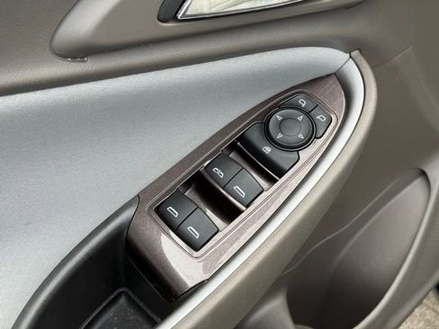 Used 2023 Chevrolet Malibu LT image 10