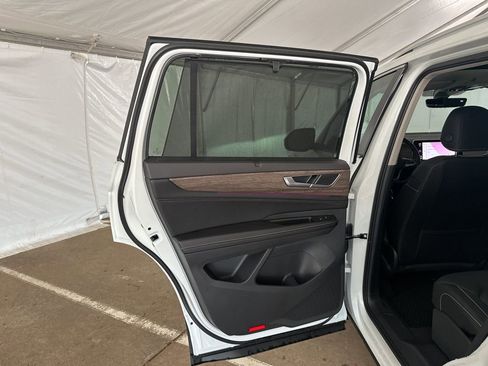 New 2026 Volkswagen Atlas SEL AWD/4WD image 15
