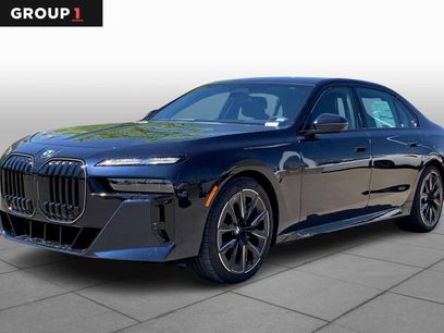 New 2025 BMW 760i xDrive