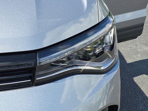 New 2025 Volkswagen Taos S image 29