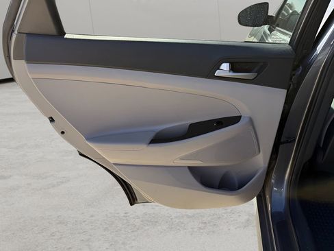 Used 2019 Hyundai Tucson SE image 24