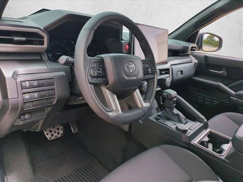Used 2025 Toyota Tacoma TRD Sport RWD image 10